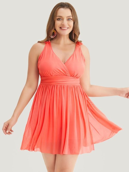 Solid Keyhole Round Neck Pocket Belted Flutter Dress