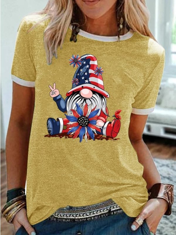Women's patriotic gnome 4th of July Casual Crew Neck T-Shirt